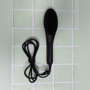 Heated Straightening Brush